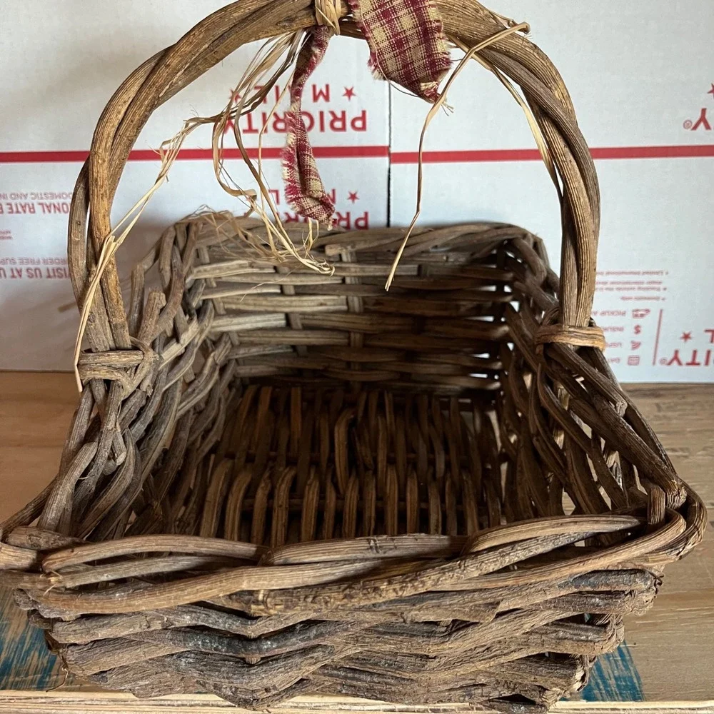 Vintage Rustic Twig Basket with Handle | Primitive Country Décor Gift Basket